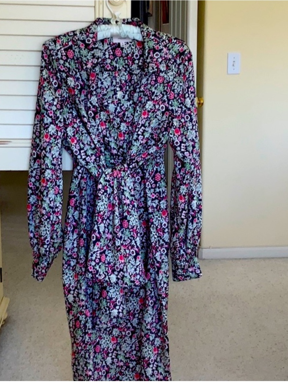 Cinq a Sept (5a7) designer dress flower print in size 2